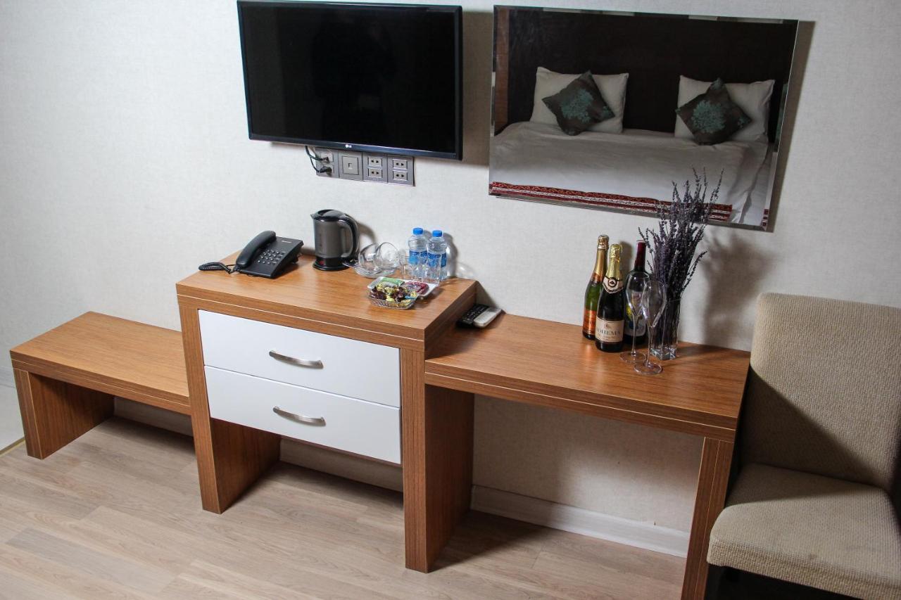 Solo Hotel On Nizami Street Баку Экстерьер фото