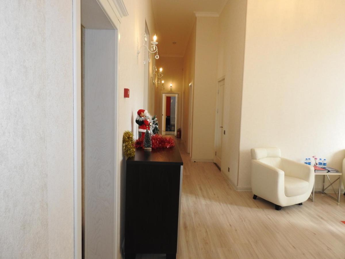 Solo Hotel On Nizami Street Баку Экстерьер фото
