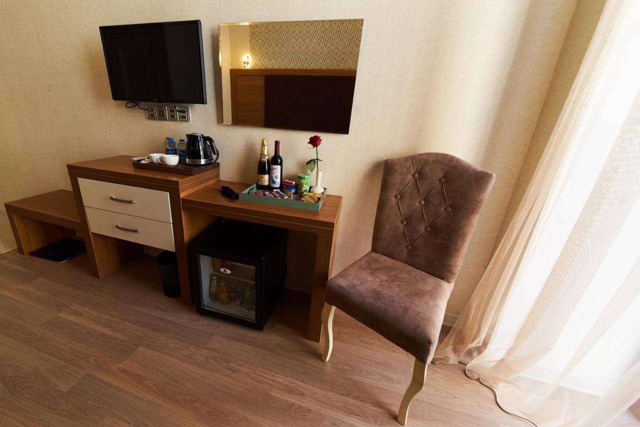 Solo Hotel On Nizami Street Баку Экстерьер фото