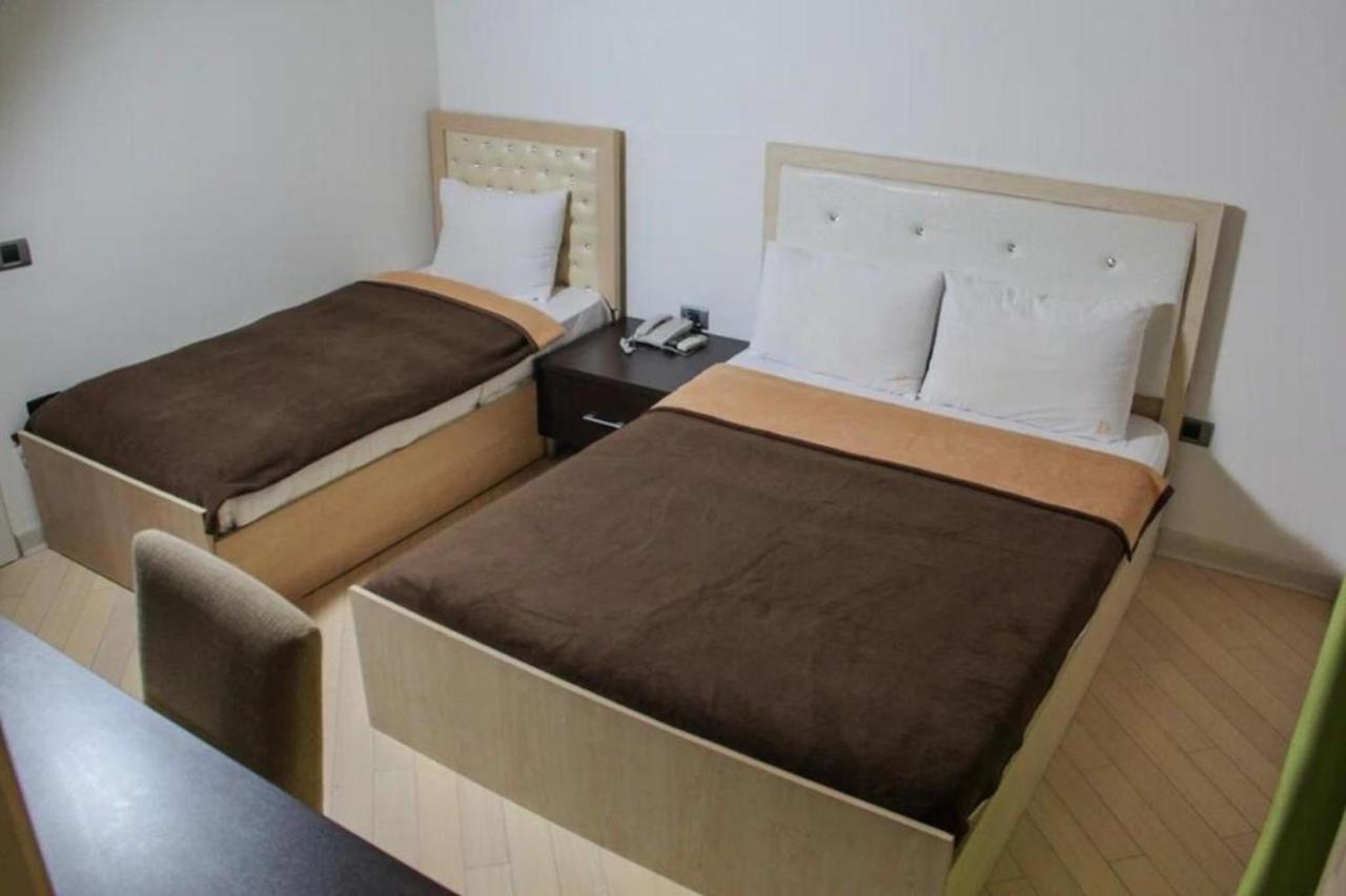 Solo Hotel On Nizami Street Баку Экстерьер фото